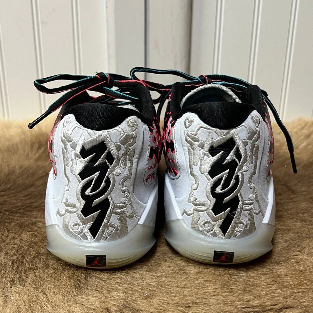Jordan Zion 3 Basketball Shoes 9.5